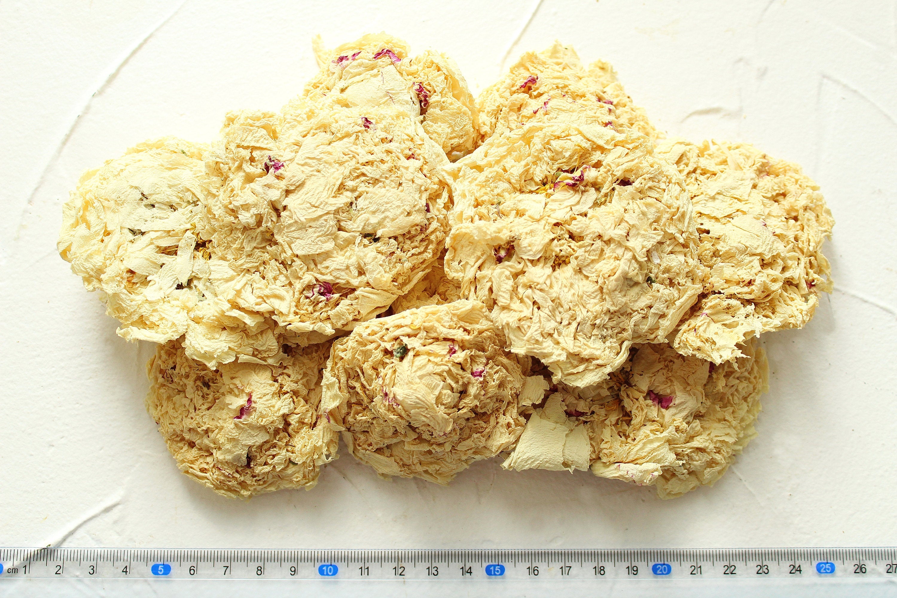 10 Natural Dried Ivory Peonies, Without stems, High Quality, Natural, Organic, Biodegraddable, Wedding flowers, Craft, Bath bomb