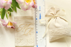 Pesonalized wedding favor bags for bridal shower, welcome candy. Natural linen with embroidery. Different sizes, Highly customizable